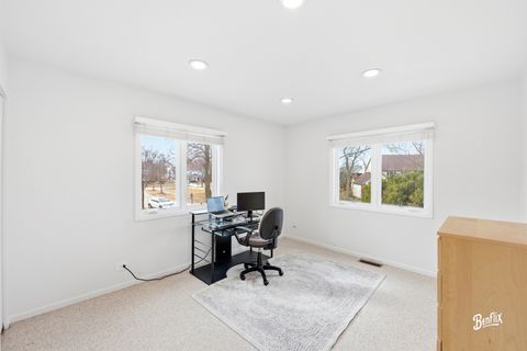 Tiny photo for 2911 Bayberry Drive, Buffalo Grove, IL 60089 (MLS # 12574573)