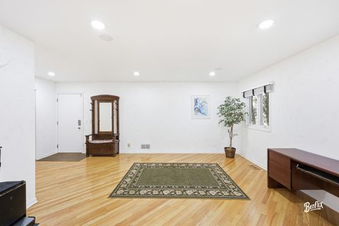 Tiny photo for 2911 Bayberry Drive, Buffalo Grove, IL 60089 (MLS # 12574573)