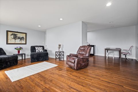 Tiny photo for 9460 Dee Road #2H, Des Plaines, IL 60016 (MLS # 12612848)