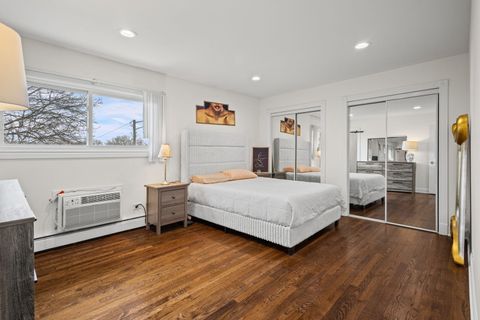 Tiny photo for 9460 Dee Road #2H, Des Plaines, IL 60016 (MLS # 12612848)