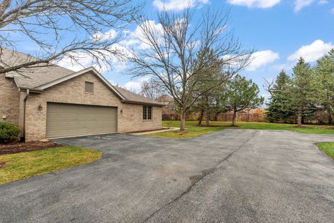 Tiny photo for 20116 Crystal Lake Way, Frankfort, IL 60423 (MLS # 12516636)