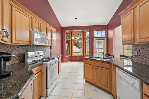 Tiny photo for 20116 Crystal Lake Way, Frankfort, IL 60423 (MLS # 12516636)