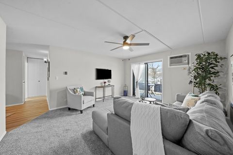 Tiny photo for 850 Des Plaines Avenue #207, Forest Park, IL 60130 (MLS # 12534481)