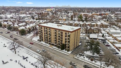 Tiny photo for 850 Des Plaines Avenue #207, Forest Park, IL 60130 (MLS # 12534481)