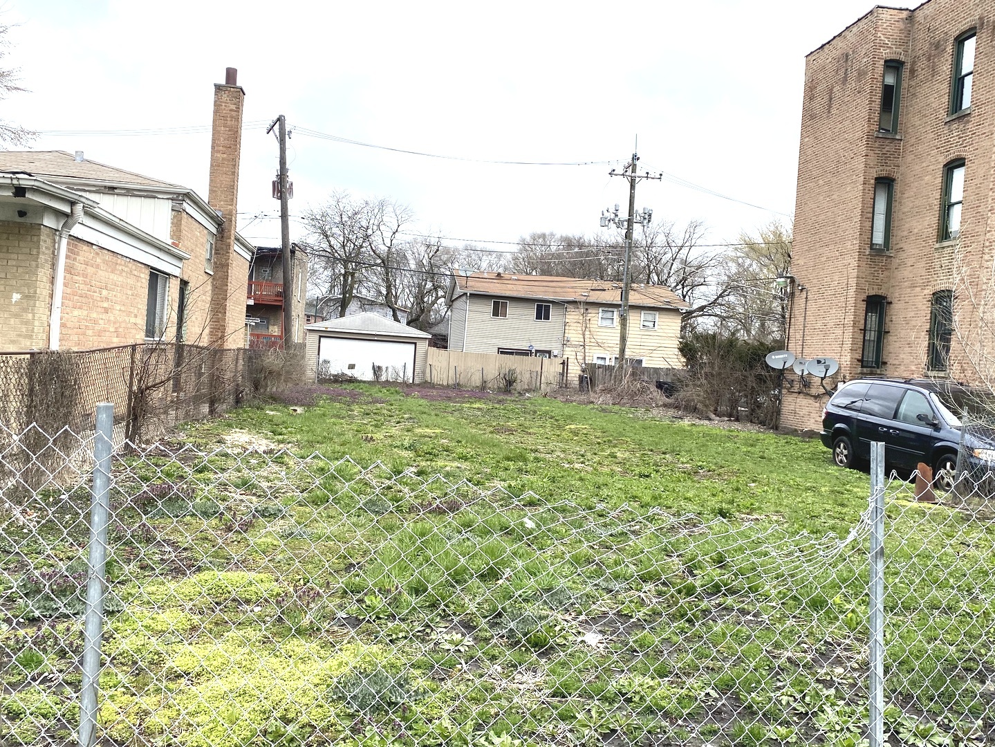 728 E 95th Street