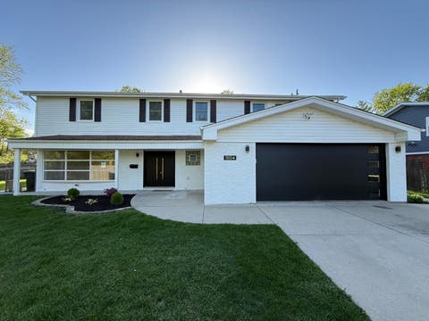 Photo of 1504 Pfingsten Road, Glenview, IL 60025 (MLS # 12696036)