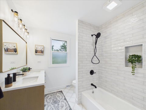 Tiny photo for 1504 Pfingsten Road, Glenview, IL 60025 (MLS # 12696036)