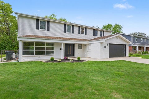 Tiny photo for 1504 Pfingsten Road, Glenview, IL 60025 (MLS # 12696036)
