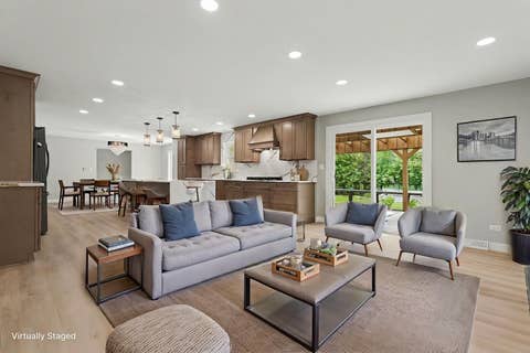 Tiny photo for 1504 Pfingsten Road, Glenview, IL 60025 (MLS # 12696036)