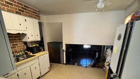 Tiny photo for 14238 S Manistee Avenue, Burnham, IL 60633 (MLS # 12618289)