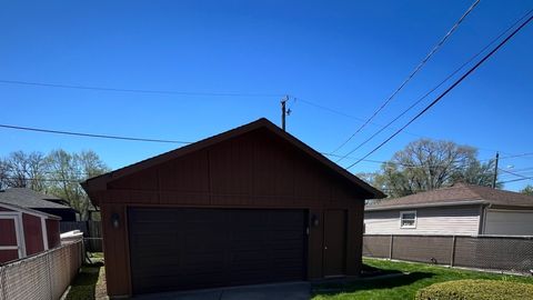 Tiny photo for 14238 S Manistee Avenue, Burnham, IL 60633 (MLS # 12618289)