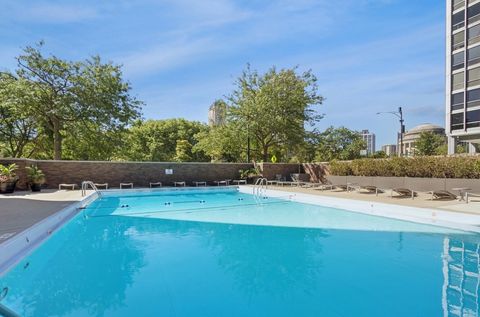 Tiny photo for 2800 N Lake Shore Drive #1417, Chicago, IL 60657 (MLS # 12396592)