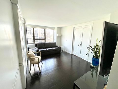 Tiny photo for 2800 N Lake Shore Drive #1417, Chicago, IL 60657 (MLS # 12396592)