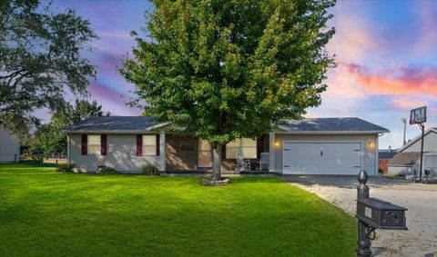 Photo of 608 Ridge Road, Philo, IL 61864 (MLS # 12481240)