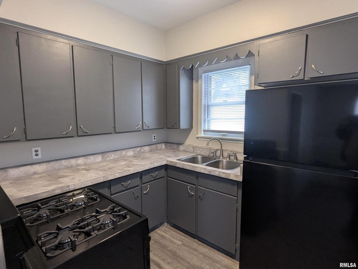 1012 Bridge Ave Avenue - Photo 3