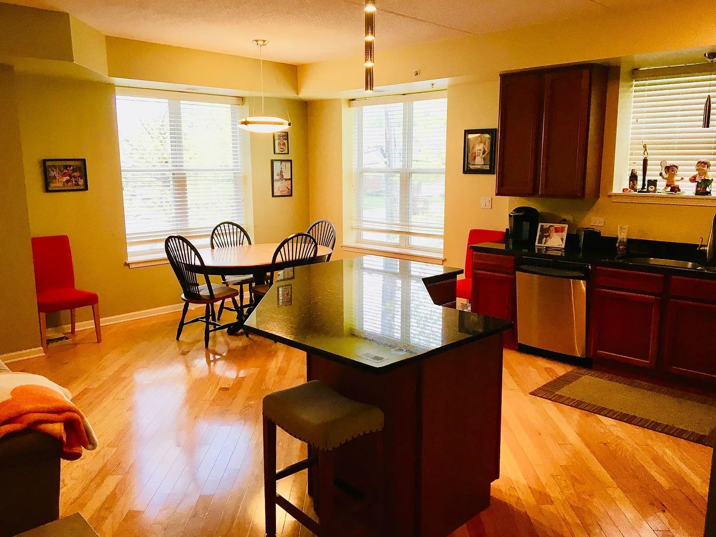 77 N Quentin Road 202