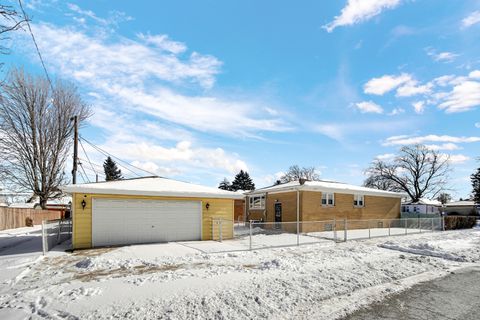 Tiny photo for 772 Memorial Drive, Calumet City, IL 60409 (MLS # 12587337)