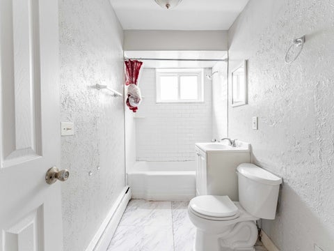 Tiny photo for 2123 Howard Street #1H, Evanston, IL 60202 (MLS # 12738168)