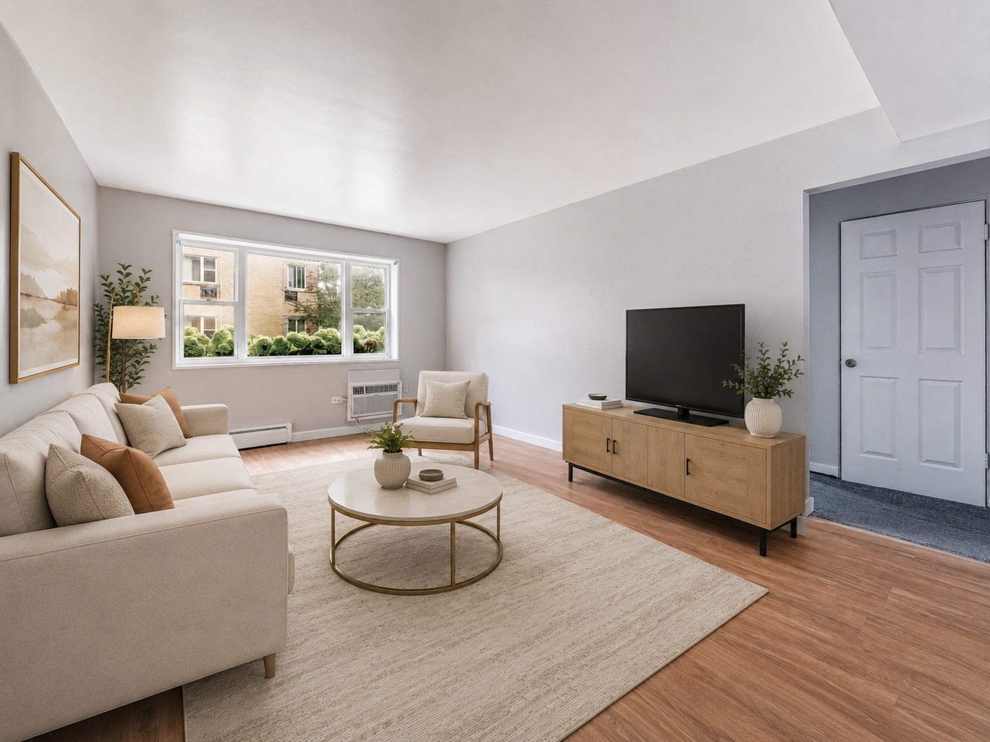 2123 Howard Street 1H
