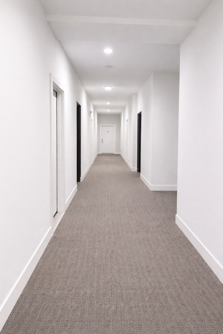 5055 S Dorchester Avenue 208