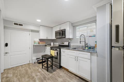 Tiny photo for 2935 W Howard Street, Chicago, IL 60645 (MLS # 12724729)