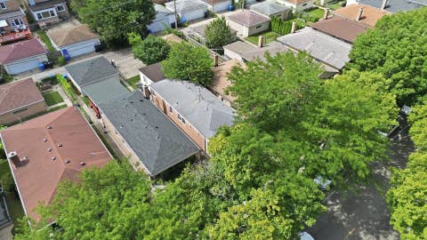 Tiny photo for 2935 W Howard Street, Chicago, IL 60645 (MLS # 12724729)