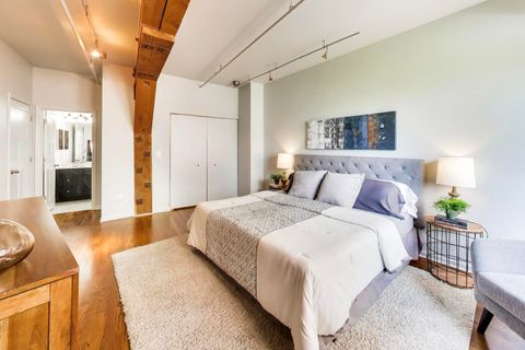 Tiny photo for 520 W HURON Street #406, Chicago, IL 60654 (MLS # 12632911)