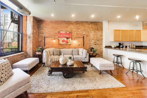 Tiny photo for 520 W HURON Street #406, Chicago, IL 60654 (MLS # 12632911)