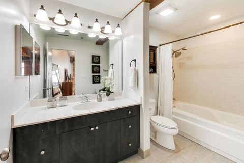Tiny photo for 520 W HURON Street #406, Chicago, IL 60654 (MLS # 12632911)