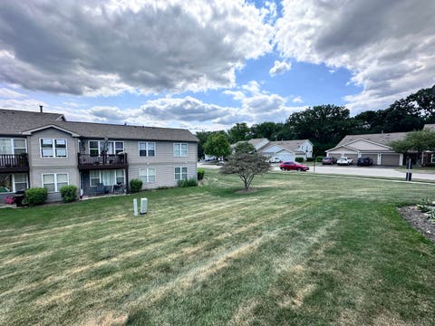 Tiny photo for 1011 Sommerset Court #A, Elgin, IL 60120 (MLS # 12730859)
