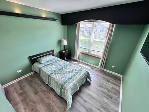 Tiny photo for 1011 Sommerset Court #A, Elgin, IL 60120 (MLS # 12730859)
