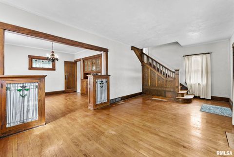 Tiny photo for 217 40TH Street, Moline, IL 61265 (MLS # QC4268019)