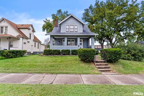 Tiny photo for 217 40TH Street, Moline, IL 61265 (MLS # QC4268019)