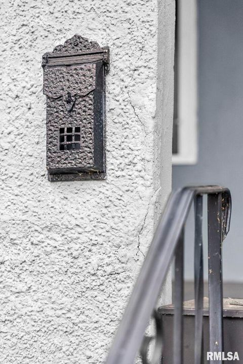 Tiny photo for 217 40TH Street, Moline, IL 61265 (MLS # QC4268019)