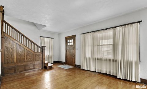 Tiny photo for 217 40TH Street, Moline, IL 61265 (MLS # QC4268019)