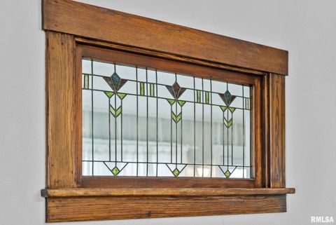 Tiny photo for 217 40TH Street, Moline, IL 61265 (MLS # QC4268019)