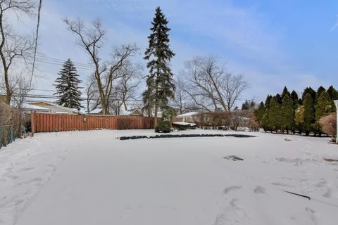 Tiny photo for 2537 Pick Drive, Glenview, IL 60025 (MLS # 12549693)