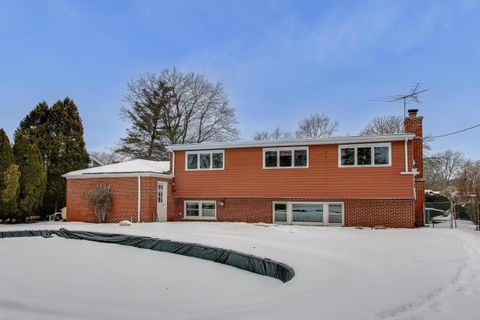 Tiny photo for 2537 Pick Drive, Glenview, IL 60025 (MLS # 12549693)