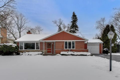 Photo of 2537 Pick Drive, Glenview, IL 60025 (MLS # 12549693)