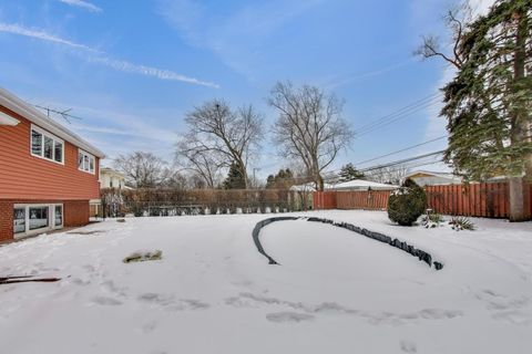 Tiny photo for 2537 Pick Drive, Glenview, IL 60025 (MLS # 12549693)