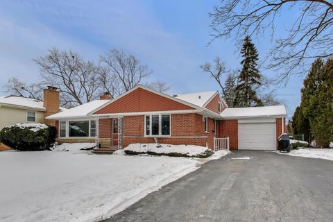 Tiny photo for 2537 Pick Drive, Glenview, IL 60025 (MLS # 12549693)
