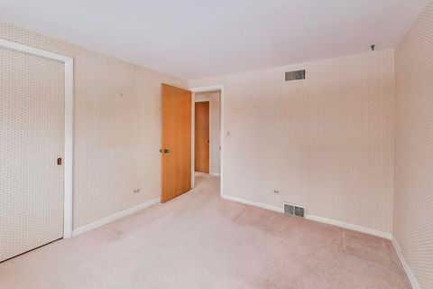 Tiny photo for 2537 Pick Drive, Glenview, IL 60025 (MLS # 12549693)