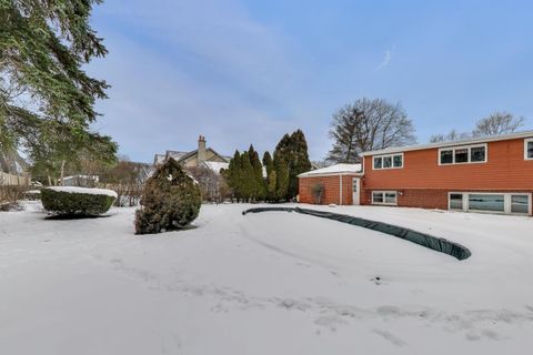 Tiny photo for 2537 Pick Drive, Glenview, IL 60025 (MLS # 12549693)