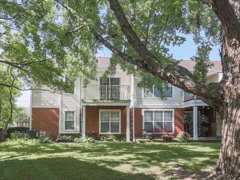 Tiny photo for 902 Sparta Court, Vernon Hills, IL 60061 (MLS # 12497001)