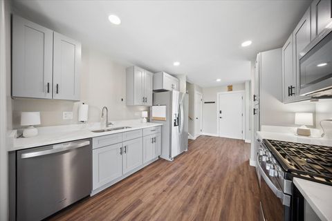 Tiny photo for 703 Westmere Road, Des Plaines, IL 60016 (MLS # 12590311)