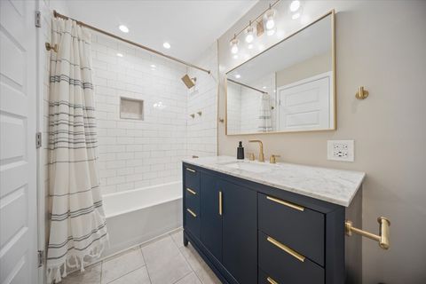 Tiny photo for 703 Westmere Road, Des Plaines, IL 60016 (MLS # 12590311)