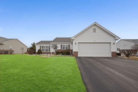 Photo of 822 Hanson Avenue, McHenry, IL 60050 (MLS # 12568395)