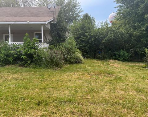 Tiny photo for 609 W Green Street, Newman, IL 61942 (MLS # 12442605)
