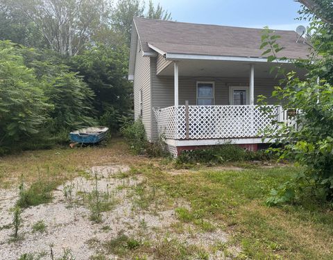 Tiny photo for 609 W Green Street, Newman, IL 61942 (MLS # 12442605)