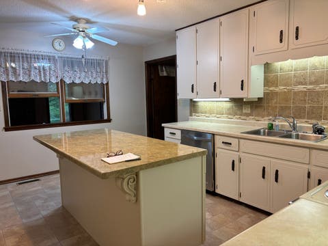 Tiny photo for 208 Holly Terrace, Anna, IL 62906 (MLS # 12623303)